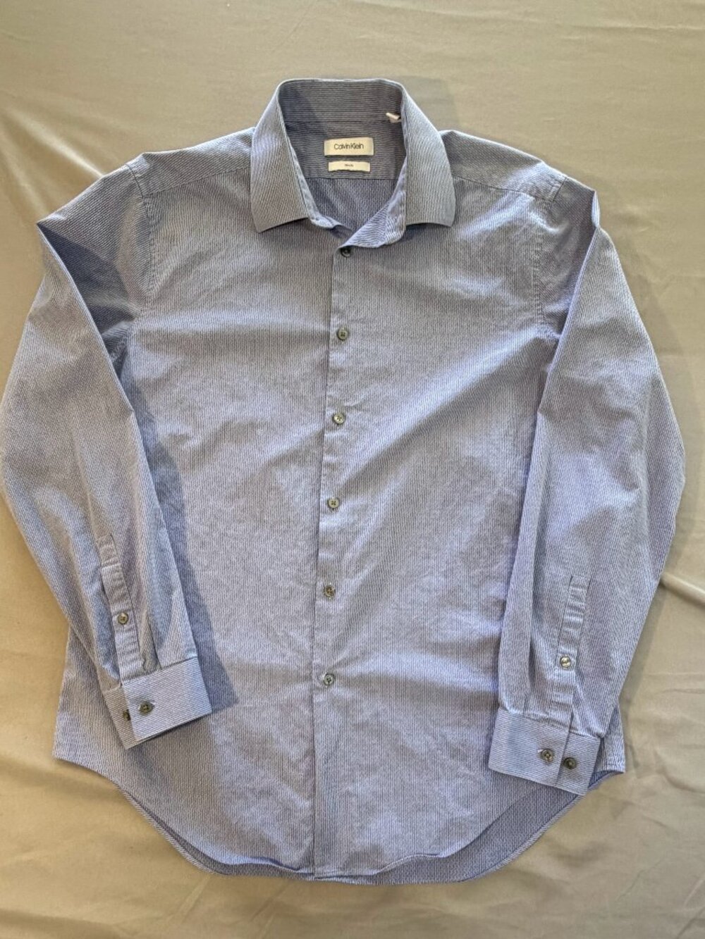 Calvin Klein Men's Dress Shirt Size 16.5 34/35 Large Slim Fit 100% Cotton Blue